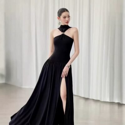 Vestido largo elegante.
