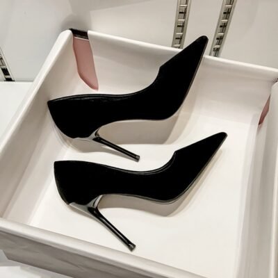 Zapatos de tacón de aguja con punta fina