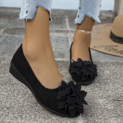 Zapatos de mujer con flor