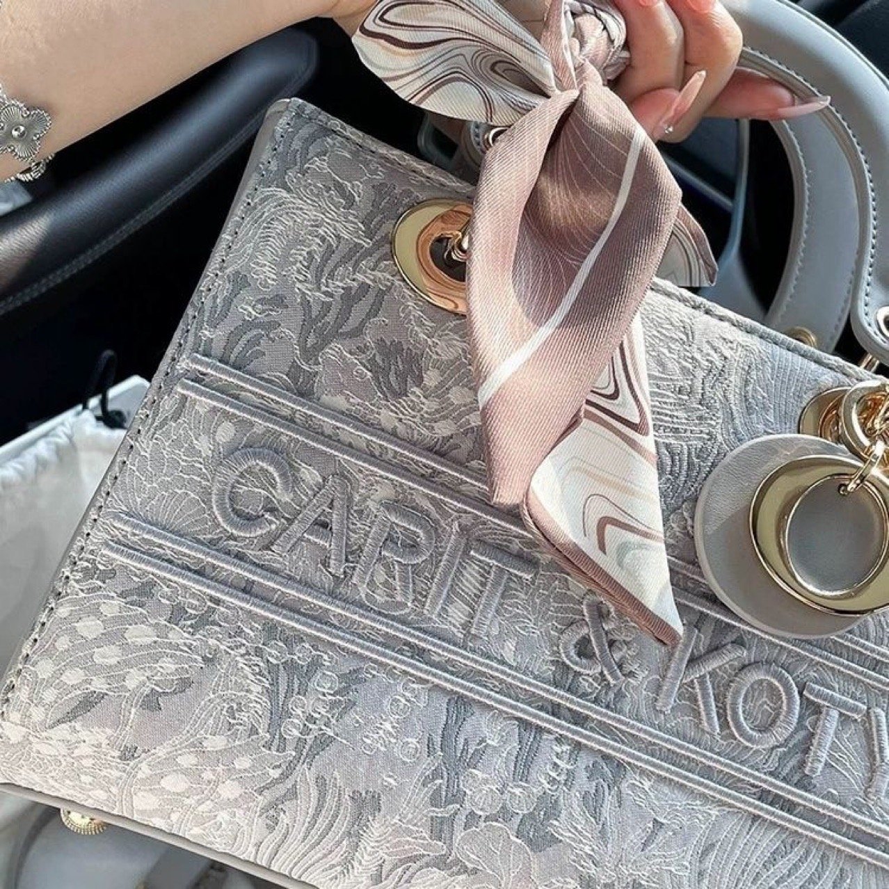 Bolso Luxury Pearl Charm - Imagen 3