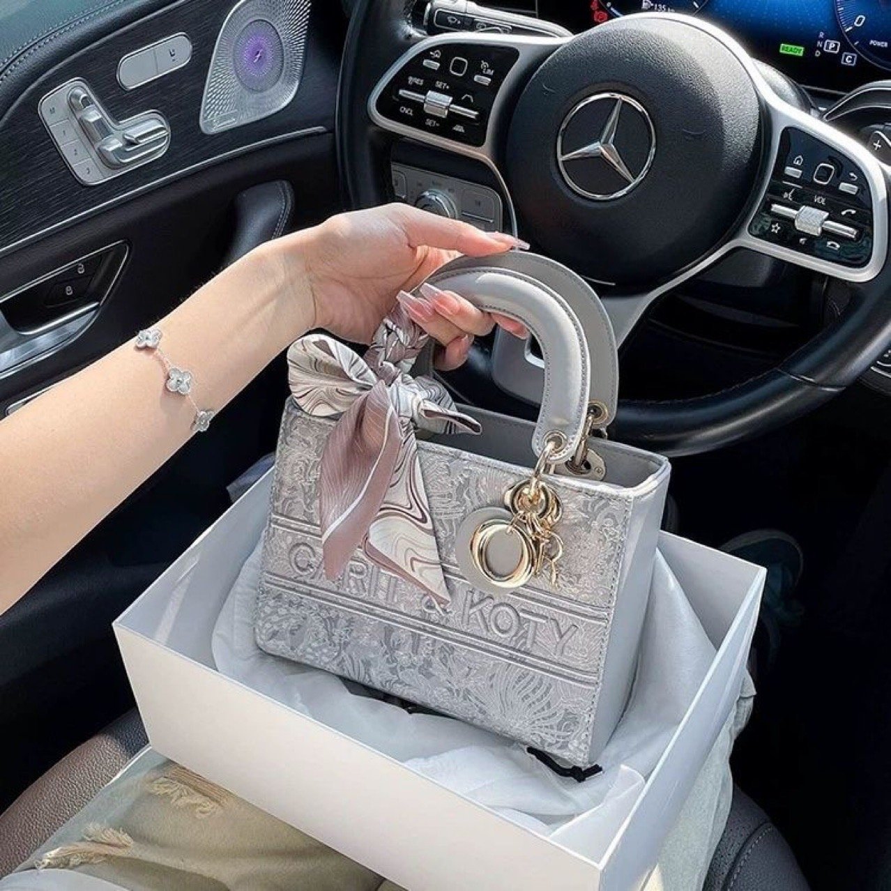 Bolso Luxury Pearl Charm - Imagen 4