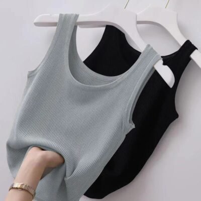 Camiseta con tirantes anchos
